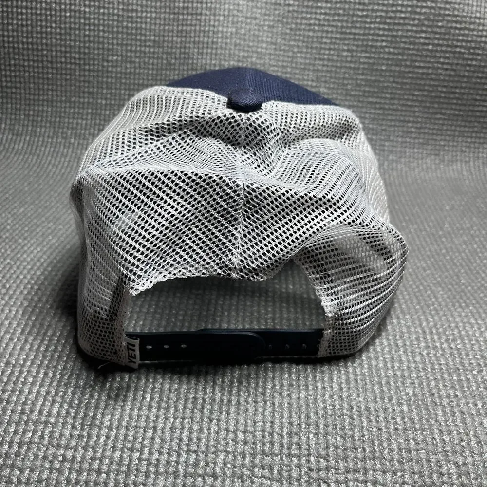 YETI Coolers Snapback Trucker‎ Hat Mens One Size Blue White Mesh Adjustable